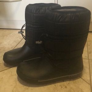 Women’s Crocs snow boots